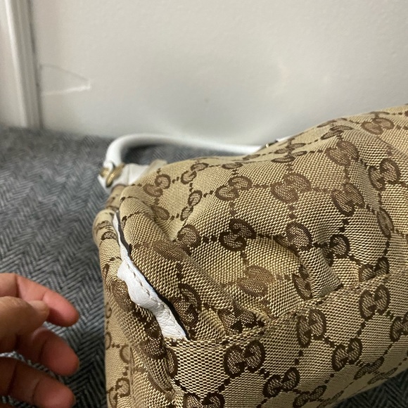 Gucci hand bag or shoulder small bag -authentic - Picture 14 of 17